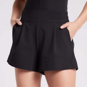Brooklyn Textured short